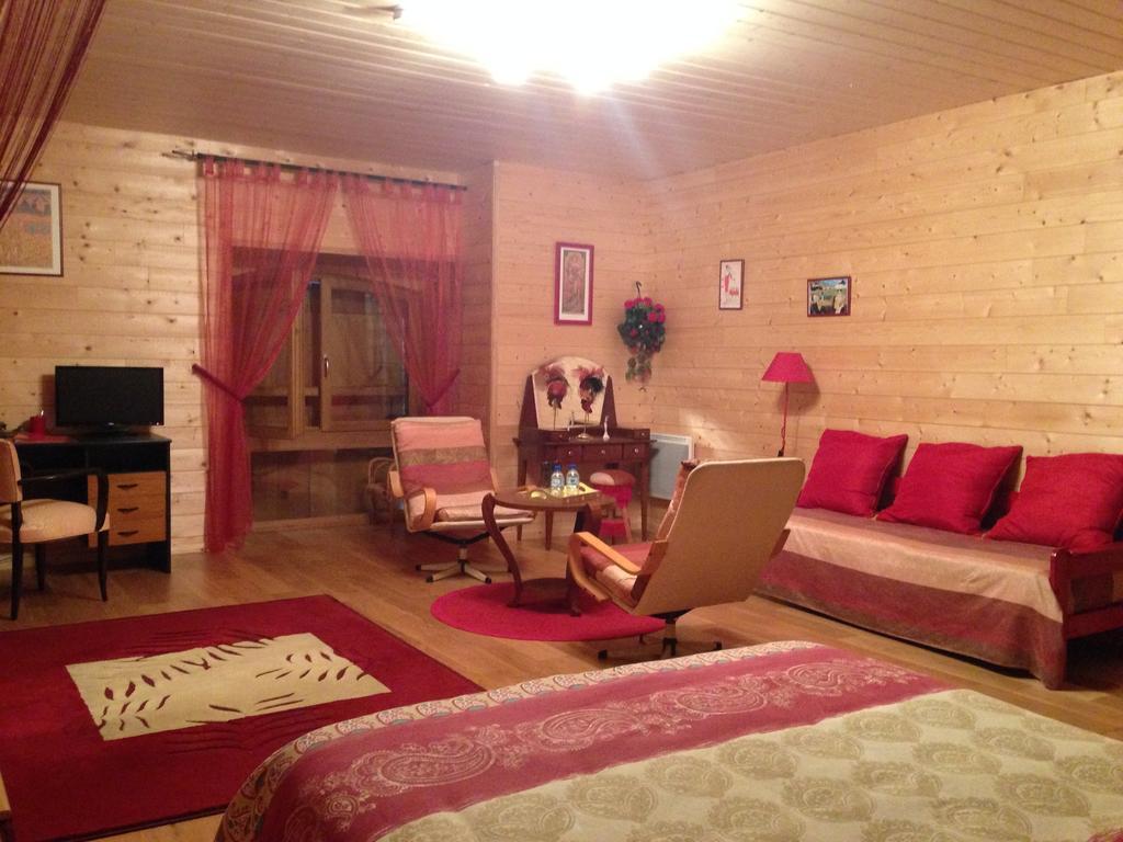Bed and Breakfast Domaine Du Val De Soux Montgaillard-de-Salies Zimmer foto