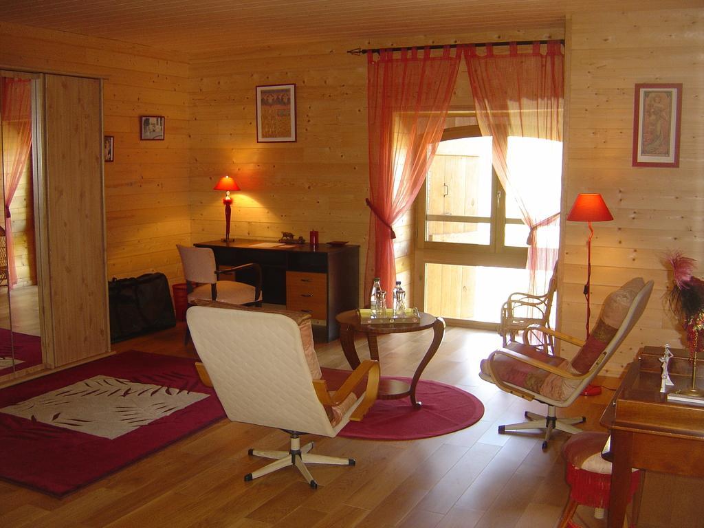 Bed and Breakfast Domaine Du Val De Soux Montgaillard-de-Salies Zimmer foto
