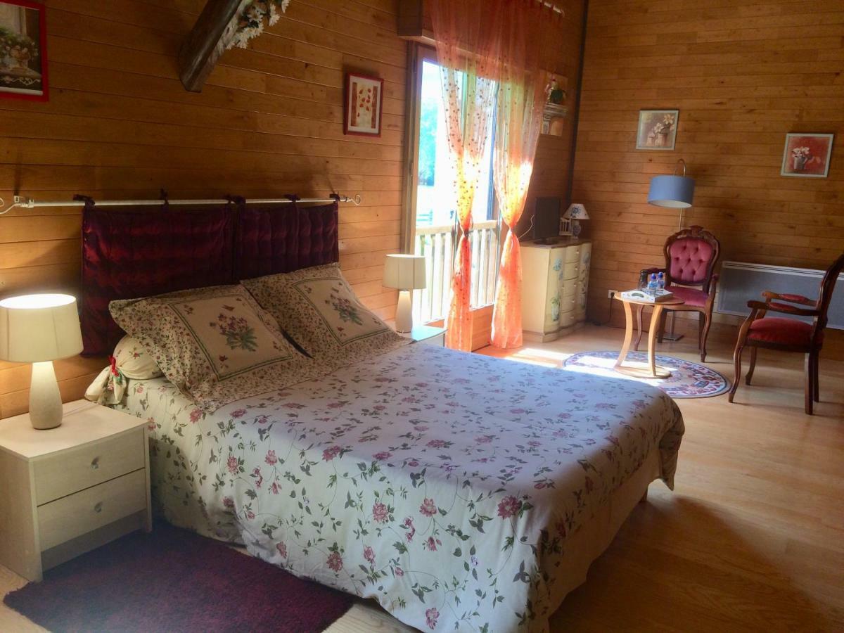 Bed and Breakfast Domaine Du Val De Soux Montgaillard-de-Salies Exterior foto